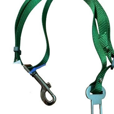 Secure your dog with this green Webbing Car Dog Seatbelt from L'Equino Essentials